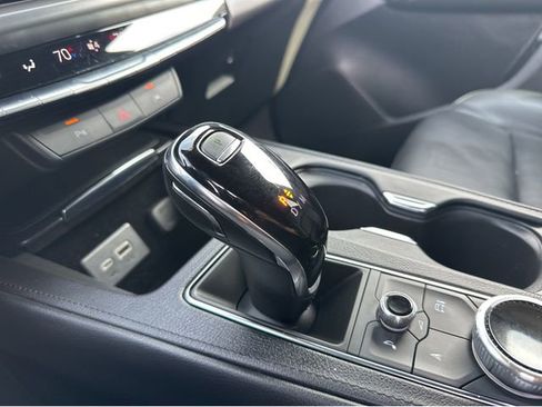 Certified 2024 Cadillac XT4 Premium Luxury image 19