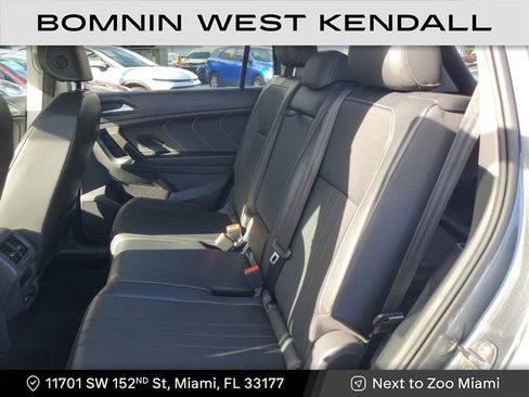 Used 2022 Volkswagen Tiguan SE image 17
