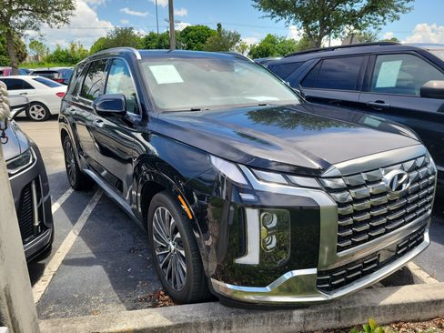 Used 2025 Hyundai Palisade Calligraphy AWD/4WD image 2