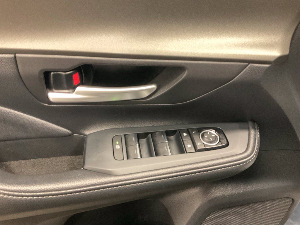 Used 2025 Toyota Grand Highlander AWD image 20