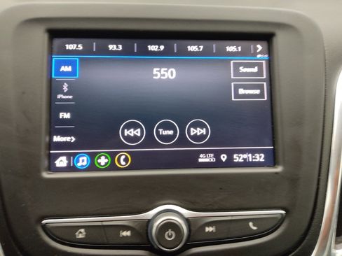 Used 2021 Chevrolet Equinox LS image 25