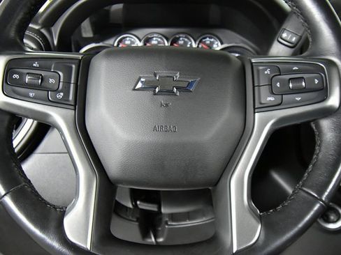 Used 2021 Chevrolet Silverado 1500 LT Trail Boss image 2