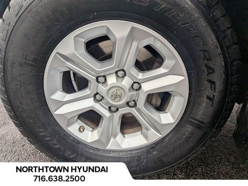 Used 2015 Toyota 4Runner SR5 Premium image 46