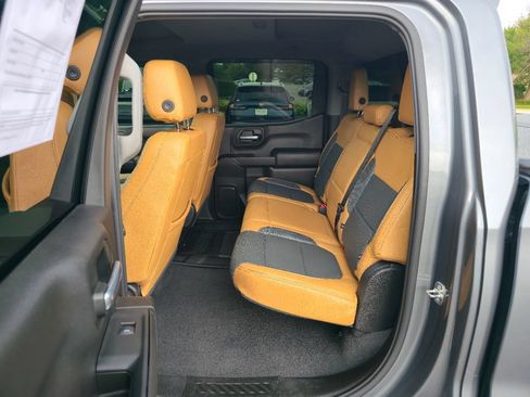 Used 2021 Chevrolet Silverado 1500 Custom w/ LPO, Dark Essentials Package AWD/4WD image 19