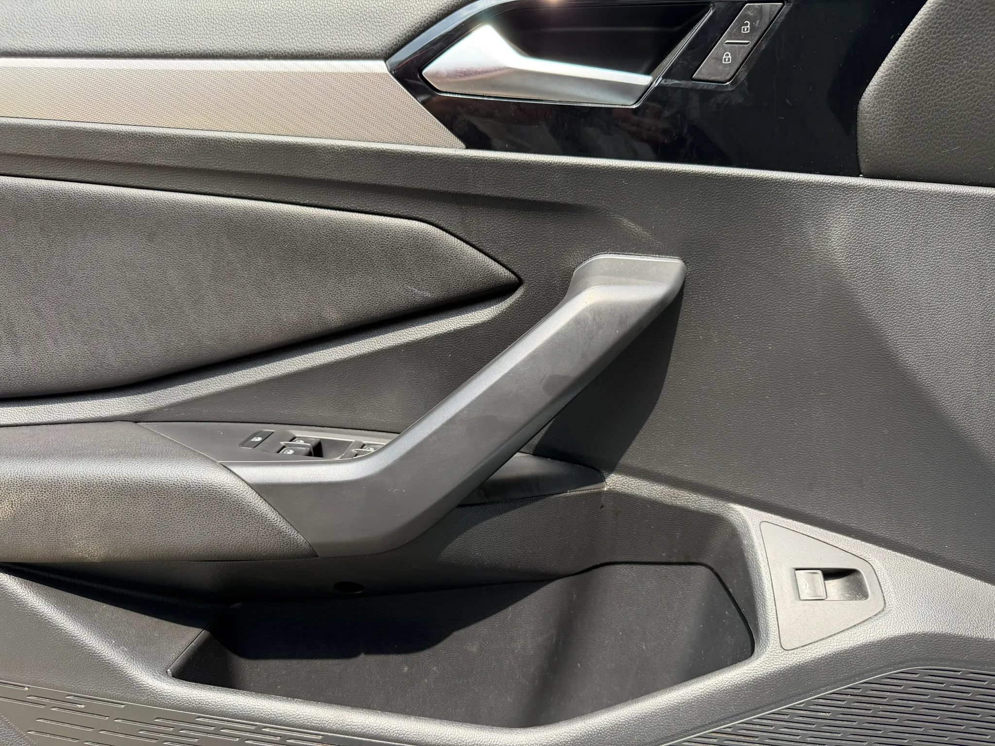 Used 2019 Volkswagen Jetta R-Line FWD image 9