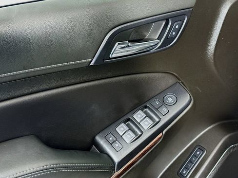 Used 2020 GMC Yukon XL SLT w/ Value Plus Edition RWD image 18