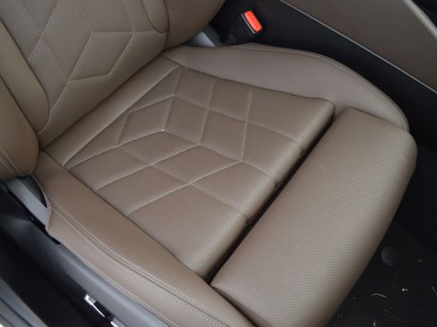 Certified 2024 BMW 530i w/ Premium Package image 37