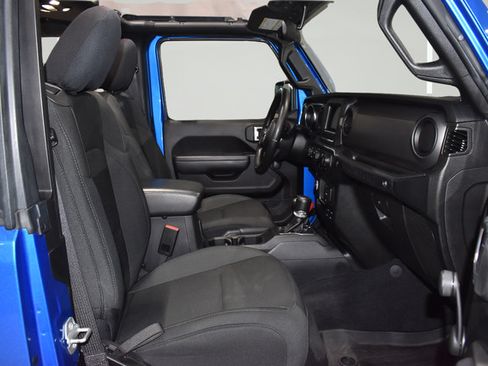 Used 2022 Jeep Wrangler Sport AWD/4WD image 15