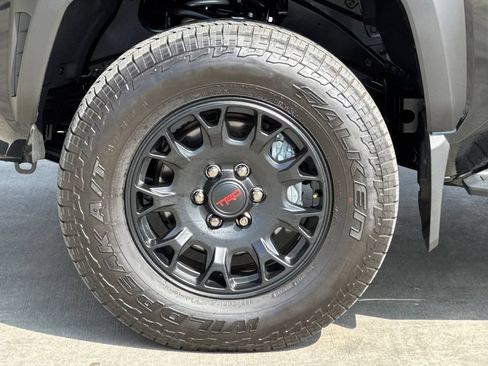 Used 2026 Toyota 4Runner 4WD image 33