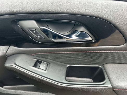 Certified 2023 Chevrolet Traverse RS image 29