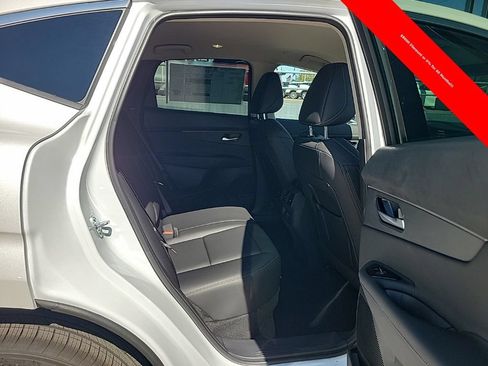 New 2025 Nissan Murano SV AWD/4WD image 16
