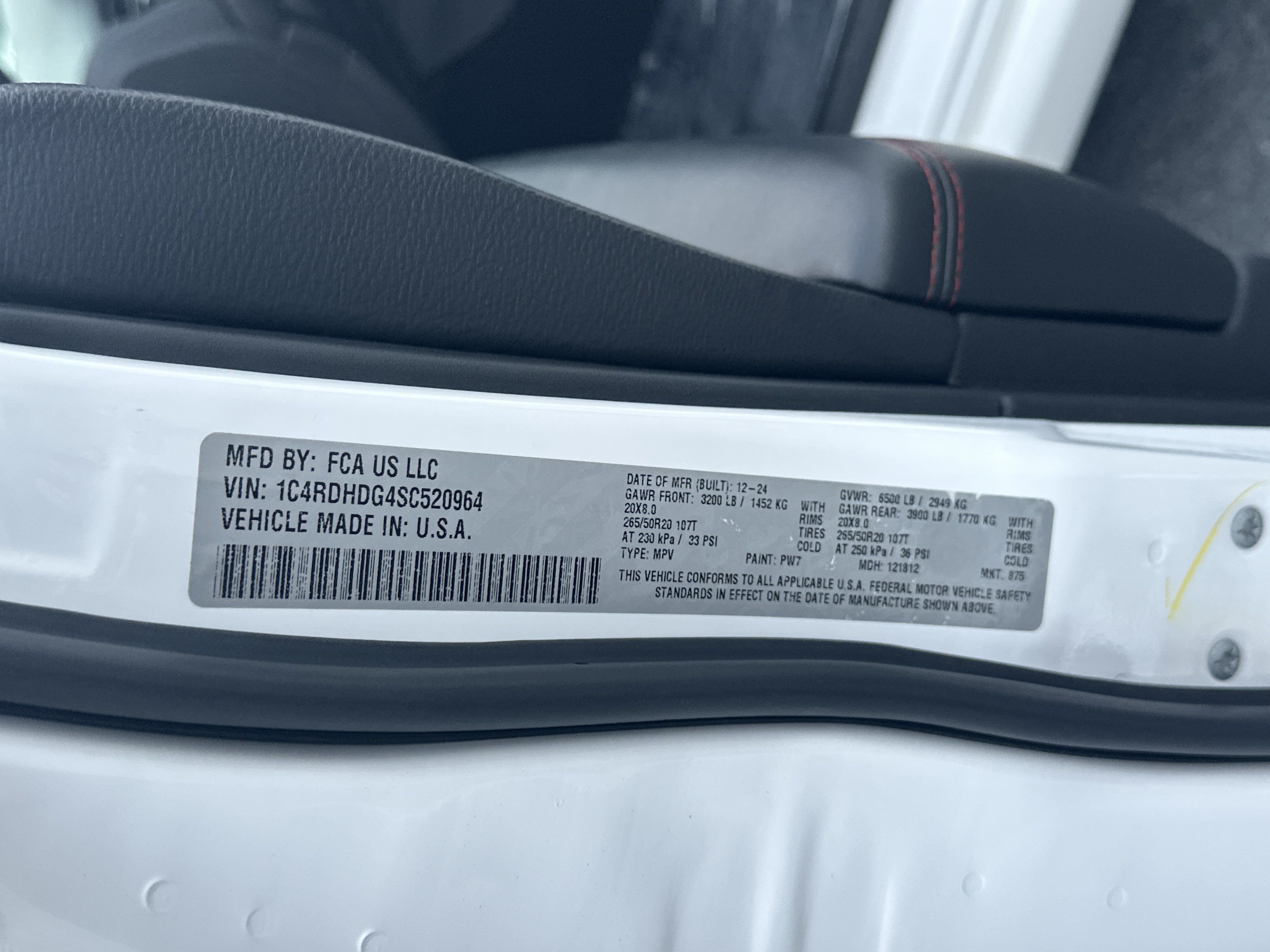 Used 2025 Dodge Durango GT w/ Blacktop Package RWD image 37