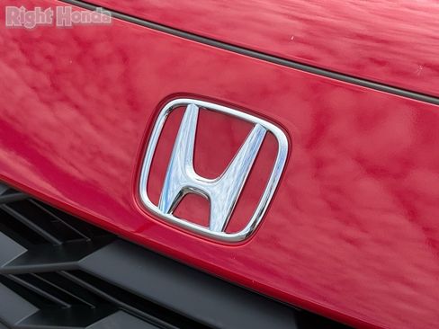 Certified 2026 Honda HR-V Sport image 32