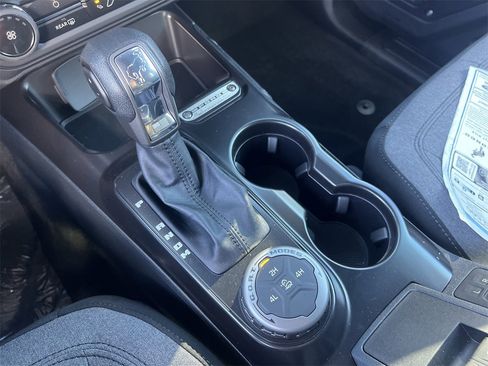 New 2025 Ford Bronco Base image 8