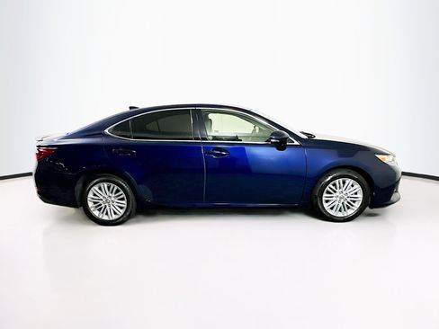 Used 2015 Lexus ES 350 w/ Luxury Package FWD image 10