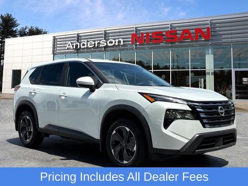 Used 2025 Nissan Rogue SV AWD/4WD image 1