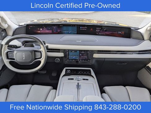 Certified 2025 Lincoln Navigator Reserve image 17