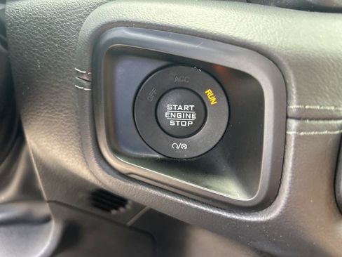 Used 2024 Jeep Wrangler Unlimited Rubicon image 43