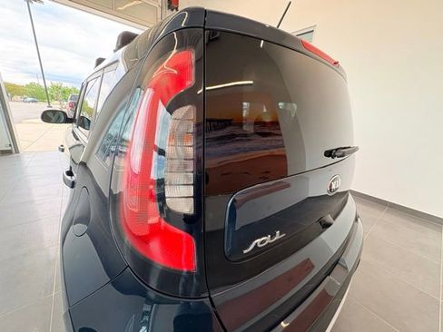 Used 2019 Kia Soul + FWD image 4