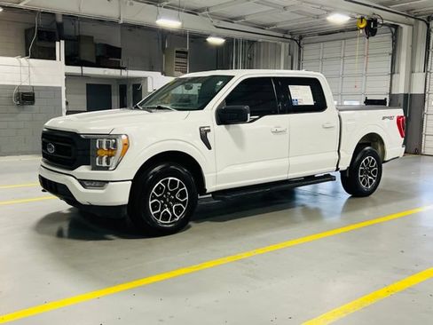 Used 2022 Ford F150 XLT w/ Equipment Group 302A High AWD/4WD image 13