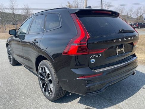 New 2026 Volvo XC60 B5 Plus w/ Protection Package Premier AWD/4WD image 4