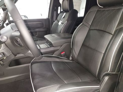 New 2026 RAM 2500 Limited image 17