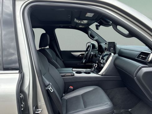 Used 2023 Lexus LX 600 F Sport AWD/4WD image 27