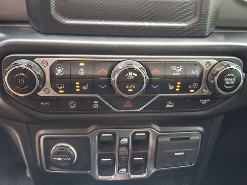 Certified 2022 Jeep Wrangler Unlimited Sport AWD/4WD image 15