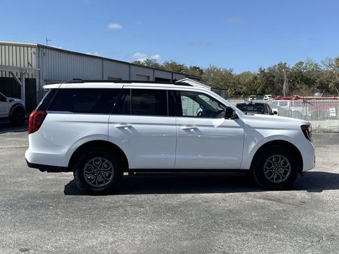 Used 2025 Ford Expedition Active image 7