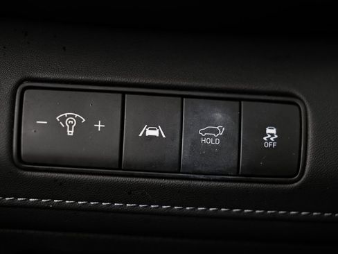 Used 2023 Hyundai Santa Fe SEL Premium image 18