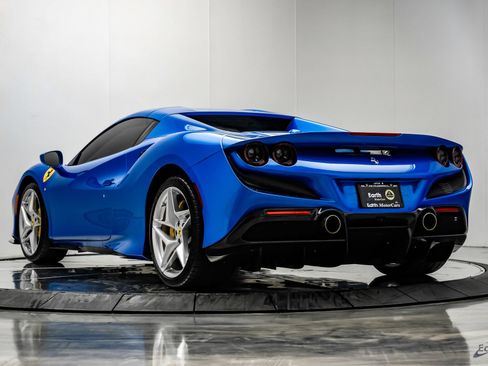 Used 2023 Ferrari F8 Tributo RWD image 14