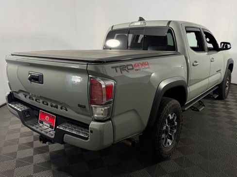 Used 2022 Toyota Tacoma TRD Off-Road w/ Technology Package image 33