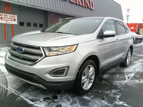 Used 2018 Ford Edge SEL w/ Equipment Group 201A image 10