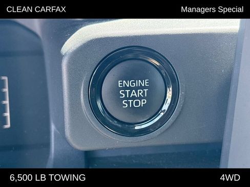 Used 2025 Toyota Tacoma SR5 AWD/4WD image 15