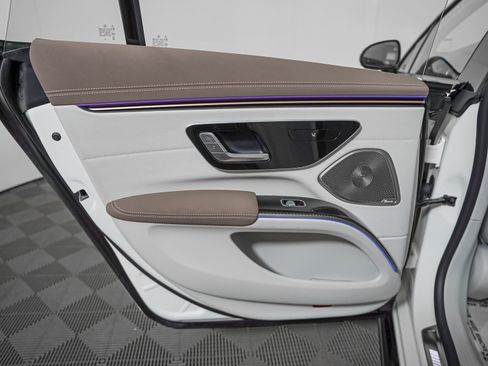 Certified 2023 Mercedes-Benz EQS AMG 4MATIC image 19