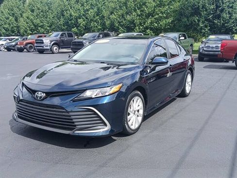Used 2021 Toyota Camry LE FWD image 19