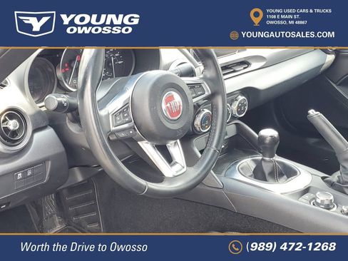 Used 2017 FIAT 124 Spider Classica RWD image 7