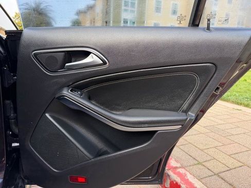 Used 2014 Mercedes-Benz CLA 250 image 52
