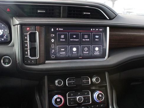 Used 2023 GMC Yukon Denali Ultimate w/ LPO, Floor Liner Package AWD/4WD image 6