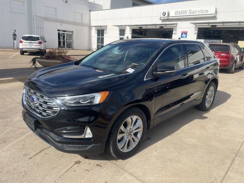 Used 2019 Ford Edge Titanium w/ Equipment Group 301A image 1