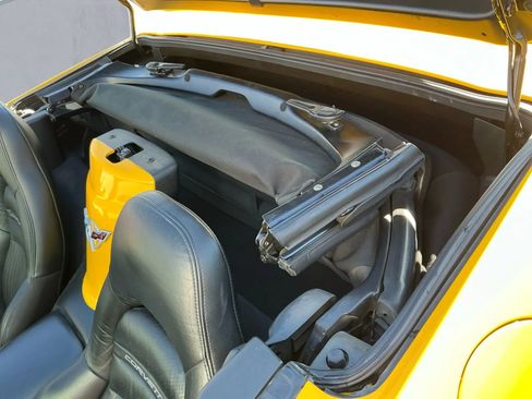 Used 2003 Chevrolet Corvette Convertible w/ Preferred Equipment Group1 image 14