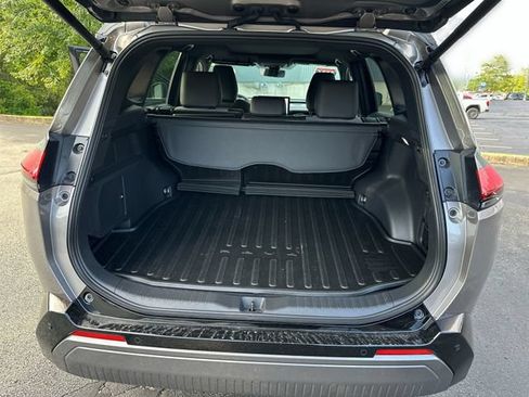 Used 2026 Toyota RAV4 XSE w/ Panoramic Sun Roof Package AWD/4WD image 25