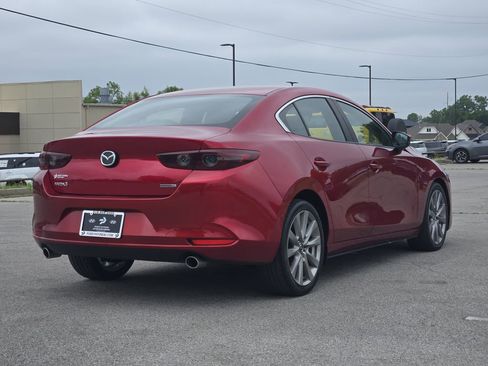 Used 2019 MAZDA MAZDA3 Sedan w/ Select Package FWD image 4
