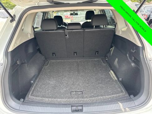 Used 2019 Volkswagen Tiguan SE AWD/4WD image 10