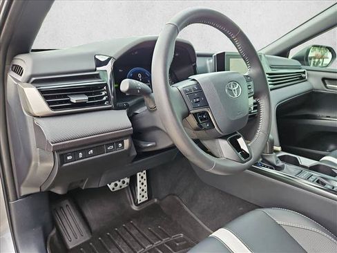 Used 2026 Toyota Camry SE FWD image 10