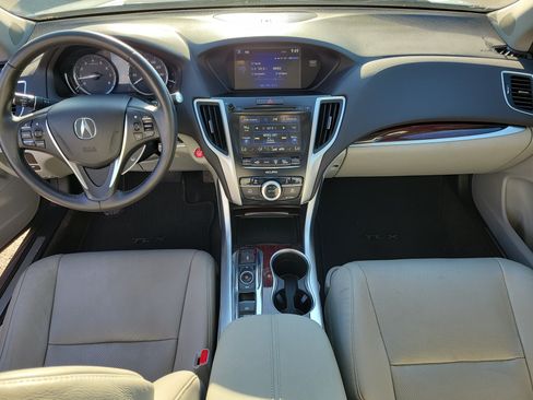Used 2015 Acura TLX w/ Technology Package FWD image 8