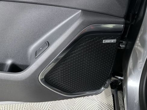 New 2026 Chevrolet Traverse RS w/ LPO, Floor Liner Package AWD/4WD image 25