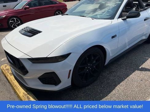 Used 2024 Ford Mustang GT Premium RWD image 2