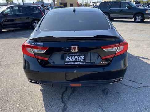 Used 2018 Honda Accord Sport image 8