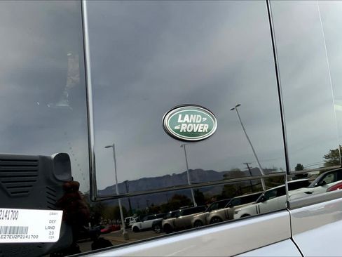 Used 2023 Land Rover Defender 110 X-Dynamic SE AWD/4WD image 9